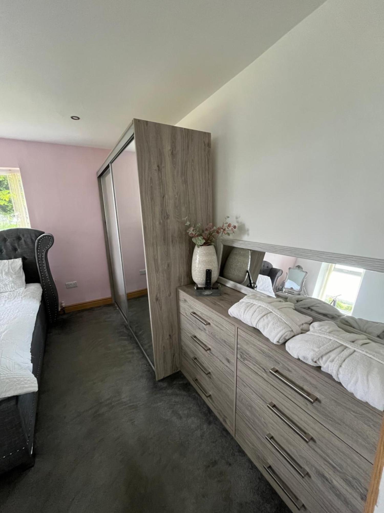 Unique Countryside Stay Dundrod Exterior foto